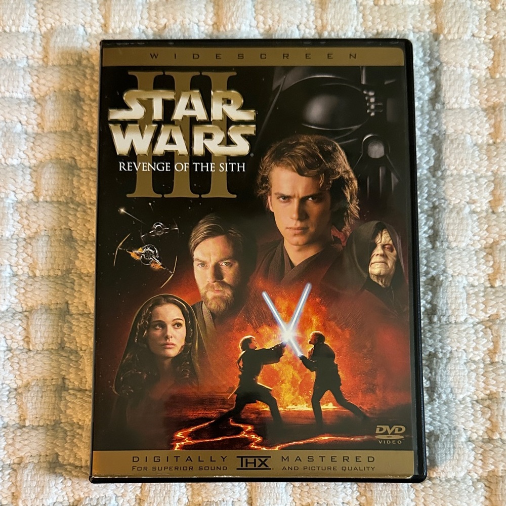 Star Wars: Episode III - Revenge of the Sith DVD Widescreen Edition
